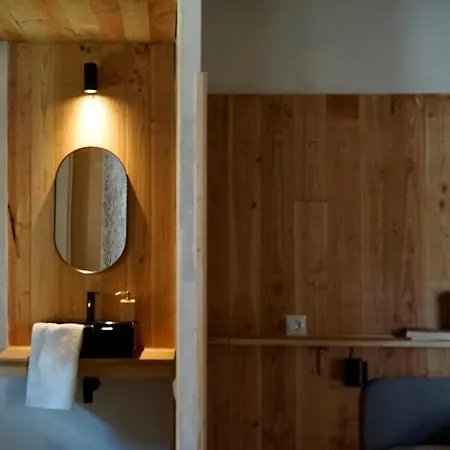 Lägenhet Tat, Loft In A Old Coach House Sant Jordi Desvalls