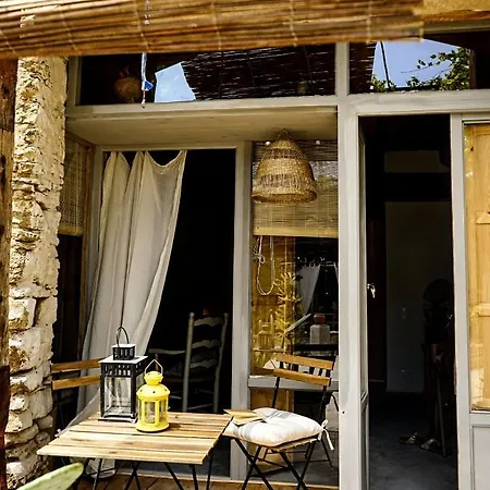 Lägenhet Tat, Loft In A Old Coach House Sant Jordi Desvalls