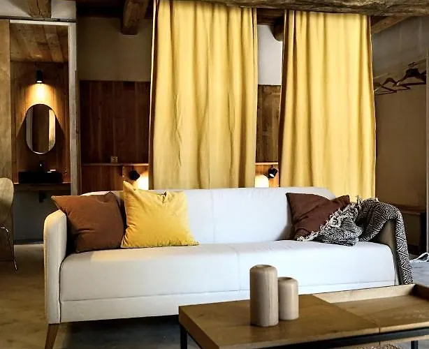 Lejlighed Tat, Loft In A Old Coach House