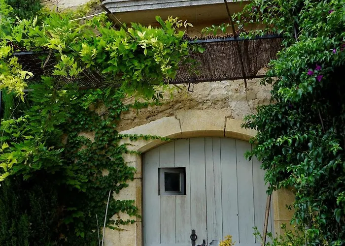 Tat, Loft In A Old Coach House Lejlighed *