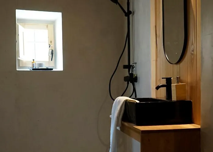 Lejlighed Tat, Loft In A Old Coach House *